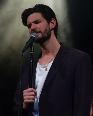 166.jpg