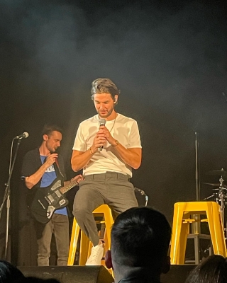 196.jpg