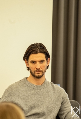 142.jpg