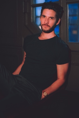 001.jpg