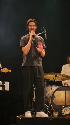 001.jpg